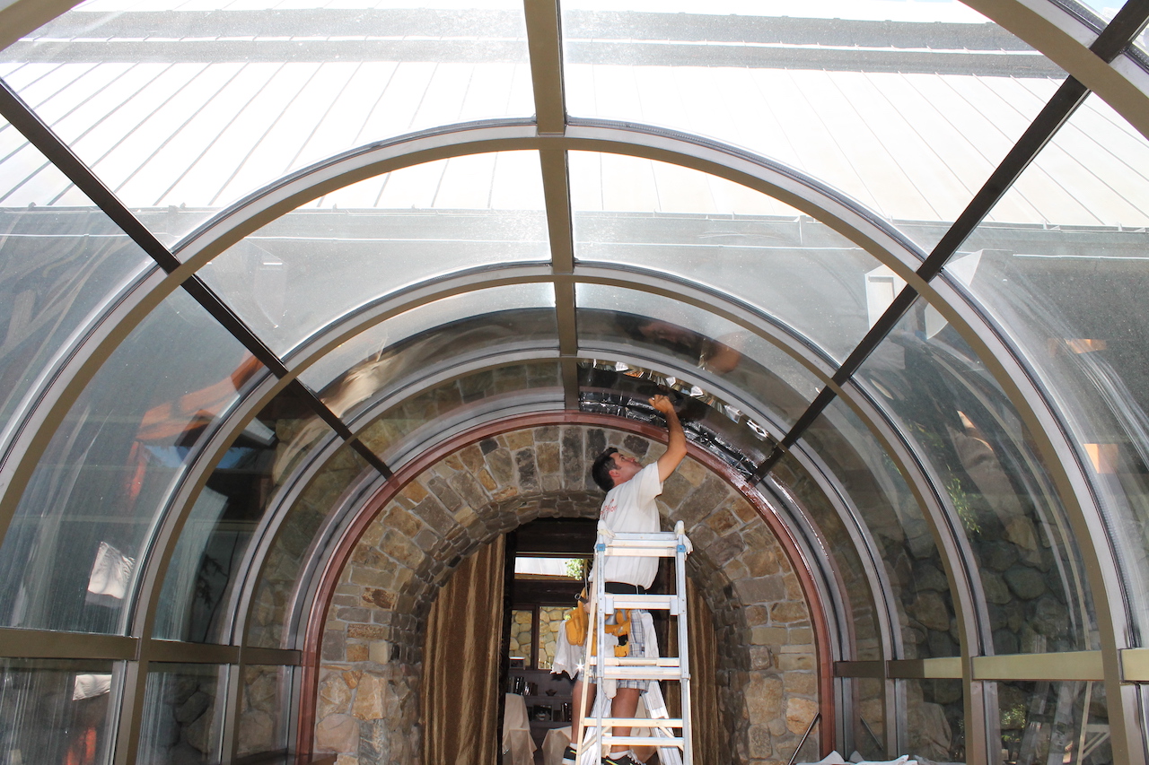 house with window tinting